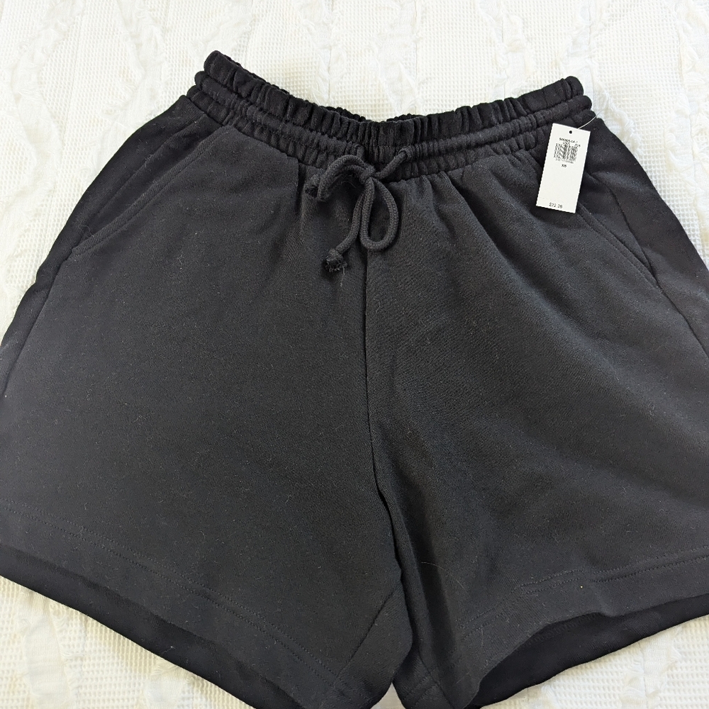 NWT Old Navy Black Jack shorts XS